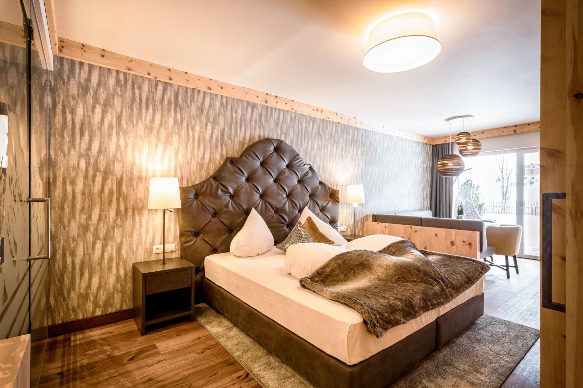 Vitalpina Hotel Magdalenahof サンタ・マッダレーナ・イン・カジーエス エクステリア 写真